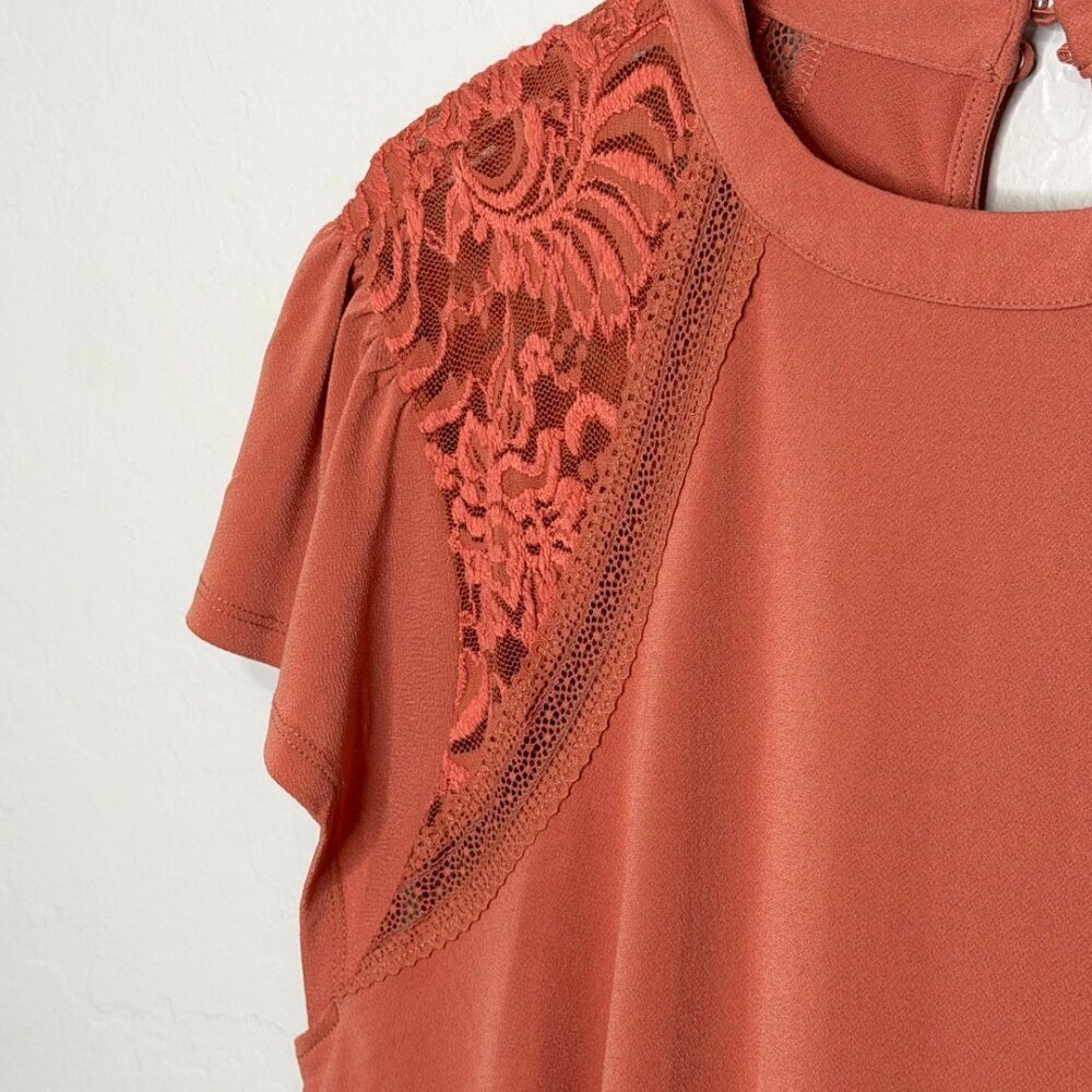 Torrid Dusty Coral Flutter Sleeve Lace Inset Top 3 3X 22/24 - Picture 9 of 11